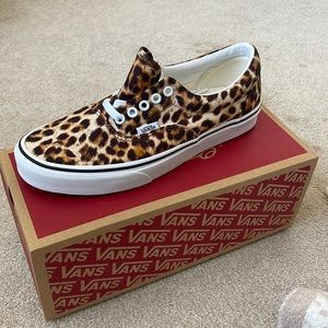 Leopard print Vans